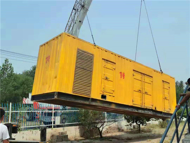 班玛300KW柴油发电机组油耗是多少？