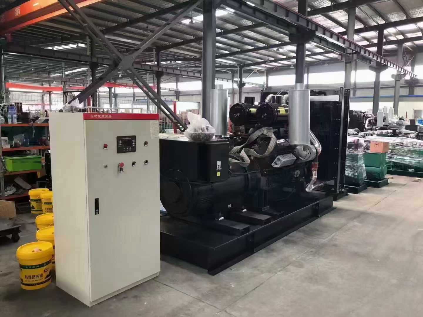班玛柴油发电机运行时的噪音和振动水平如何？